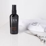 AMERICAN CREW™ ALTERNATOR purškiama plaukų formavimo priemonė
